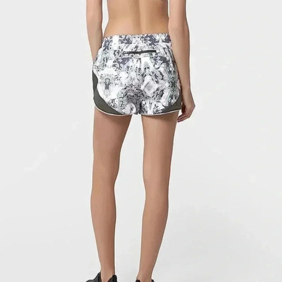 Sweaty Betty Women's  XS Interval Run Shorts Gray Mint Polyester Stretch Active - Picture 10 of 11